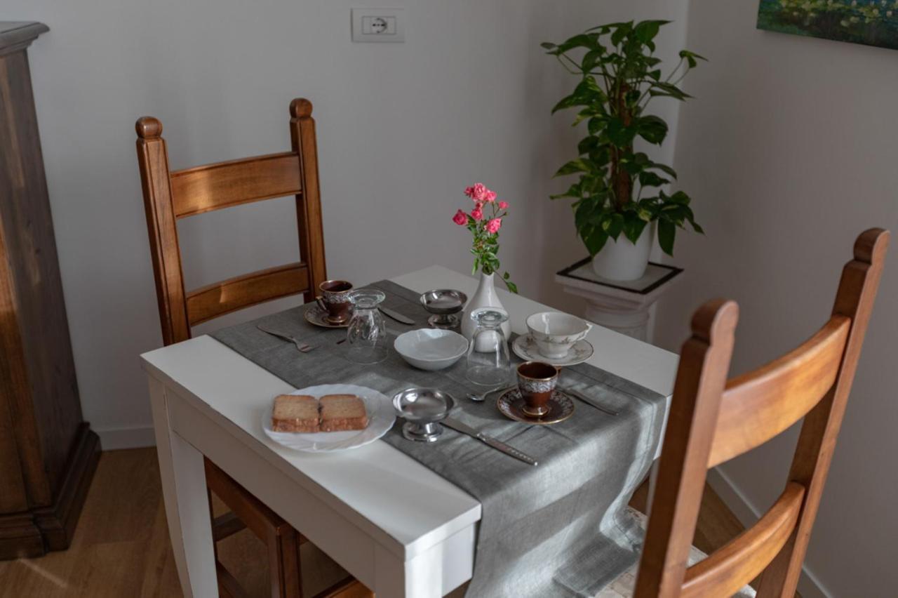 B&B Quattro Stagioni Charme And Wellness Besnate Ngoại thất bức ảnh