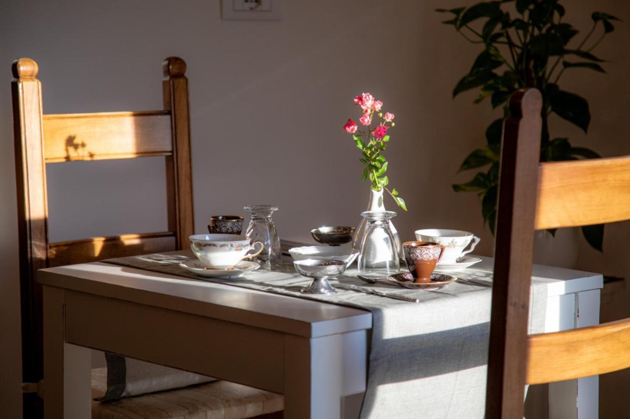 B&B Quattro Stagioni Charme And Wellness Besnate Ngoại thất bức ảnh